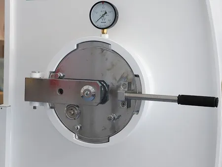 Chamber Hiperbarik Oksigen Silindris Multiplace (Bentuk Omega)