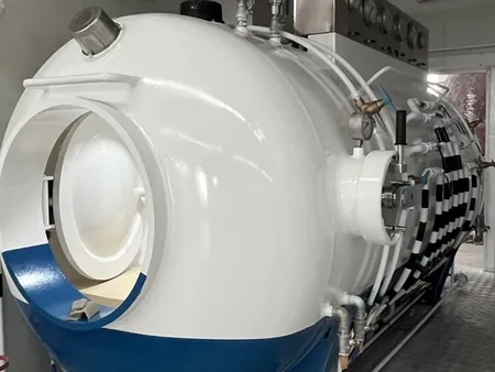 Chamber Hiperbarik Oksigen Silindris Multiplace (Bentuk Omega)